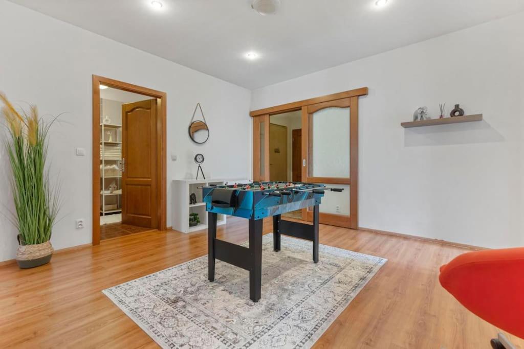 Exclusive Apartment In Centre Bratislava Eksteriør bilde